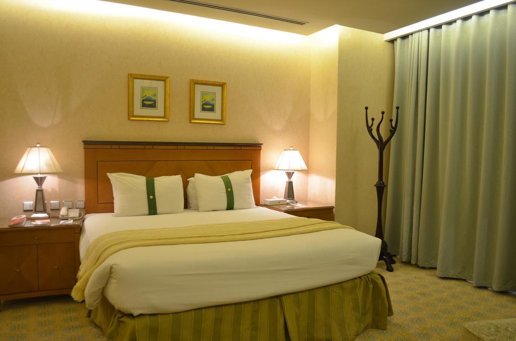 Eastyard Khobar Hotel - Formerly Ramada By Wyndham Khobar Exterior photo