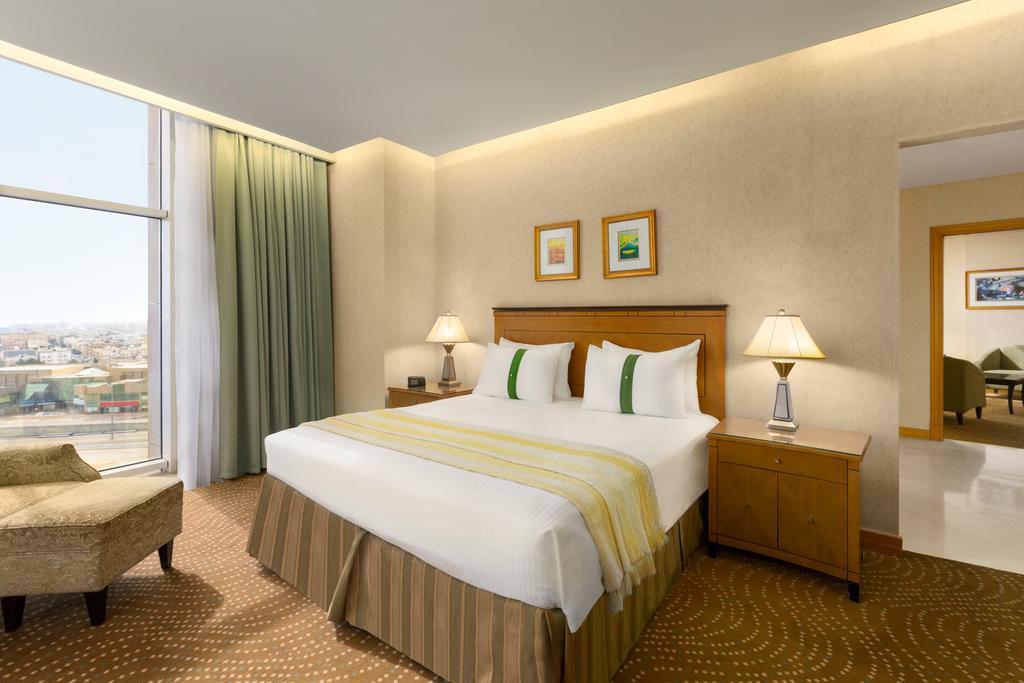 Eastyard Khobar Hotel - Formerly Ramada By Wyndham Khobar Exterior photo