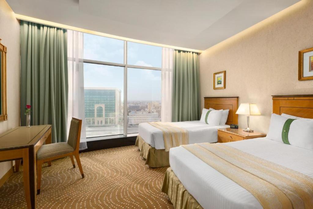 Eastyard Khobar Hotel - Formerly Ramada By Wyndham Khobar Exterior photo