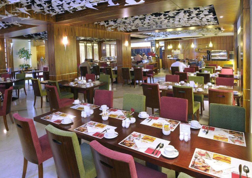 Eastyard Khobar Hotel - Formerly Ramada By Wyndham Khobar Exterior photo