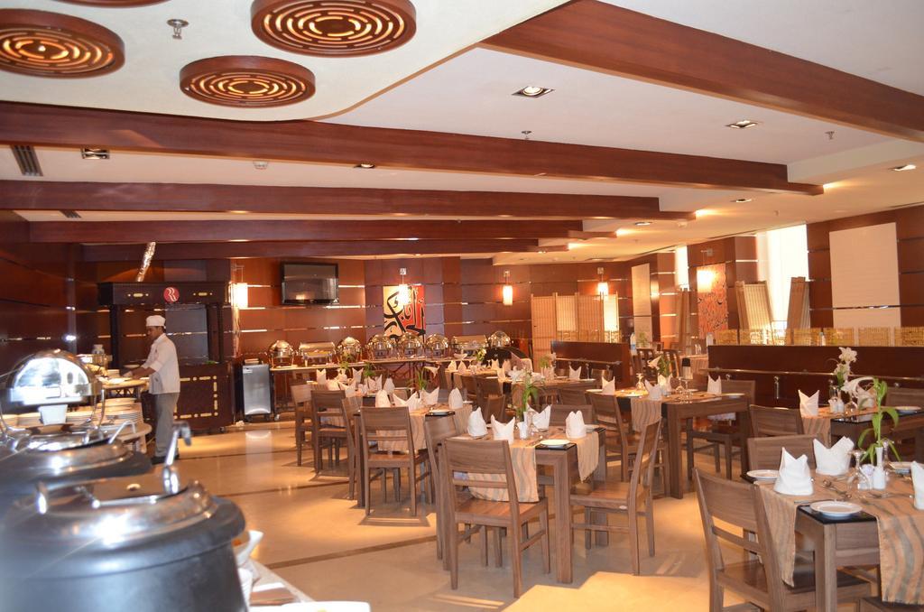 Eastyard Khobar Hotel - Formerly Ramada By Wyndham Khobar Exterior photo