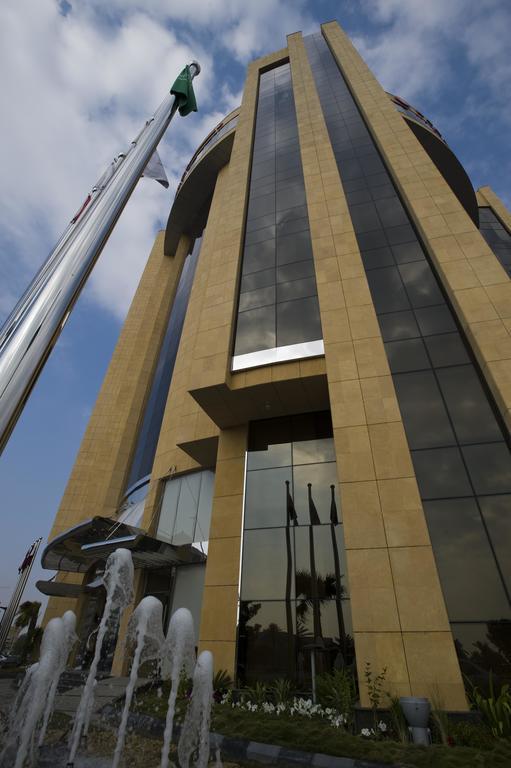 Eastyard Khobar Hotel - Formerly Ramada By Wyndham Khobar Exterior photo