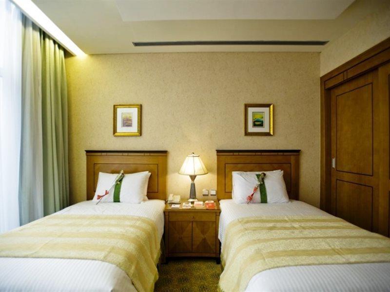 Eastyard Khobar Hotel - Formerly Ramada By Wyndham Khobar Exterior photo