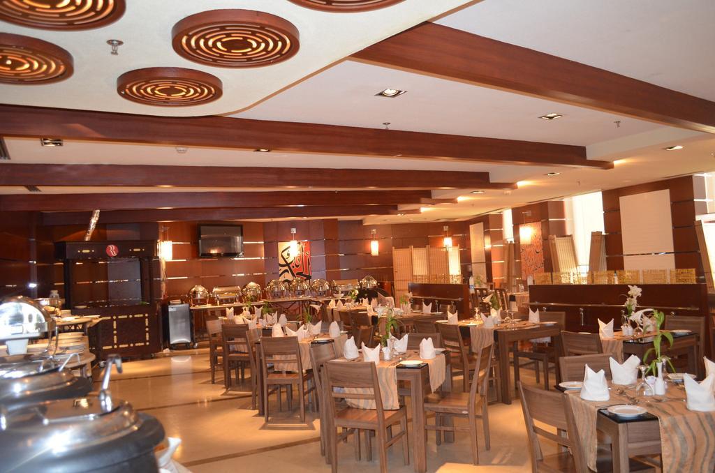 Eastyard Khobar Hotel - Formerly Ramada By Wyndham Khobar Exterior photo
