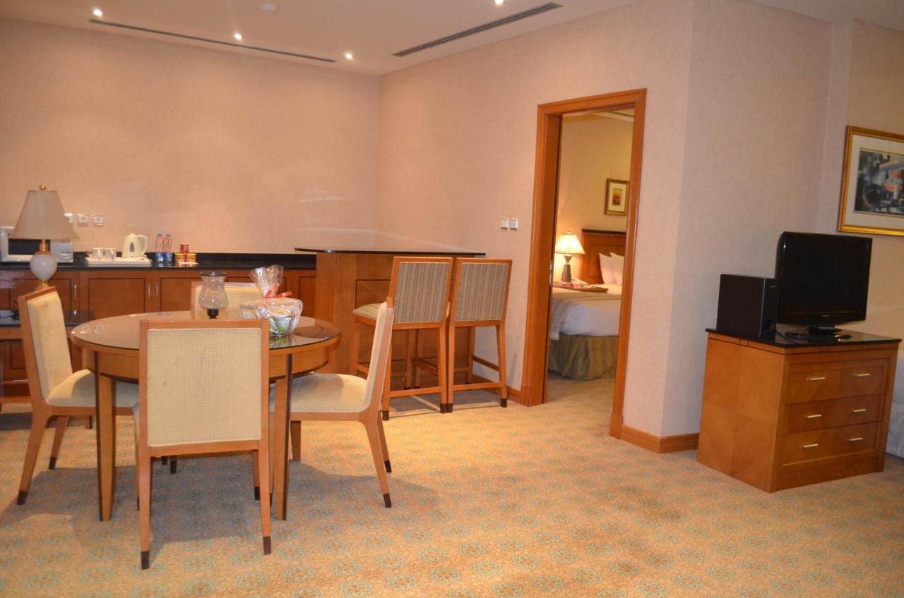 Eastyard Khobar Hotel - Formerly Ramada By Wyndham Khobar Exterior photo