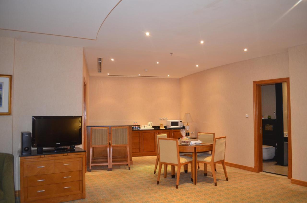 Eastyard Khobar Hotel - Formerly Ramada By Wyndham Khobar Exterior photo