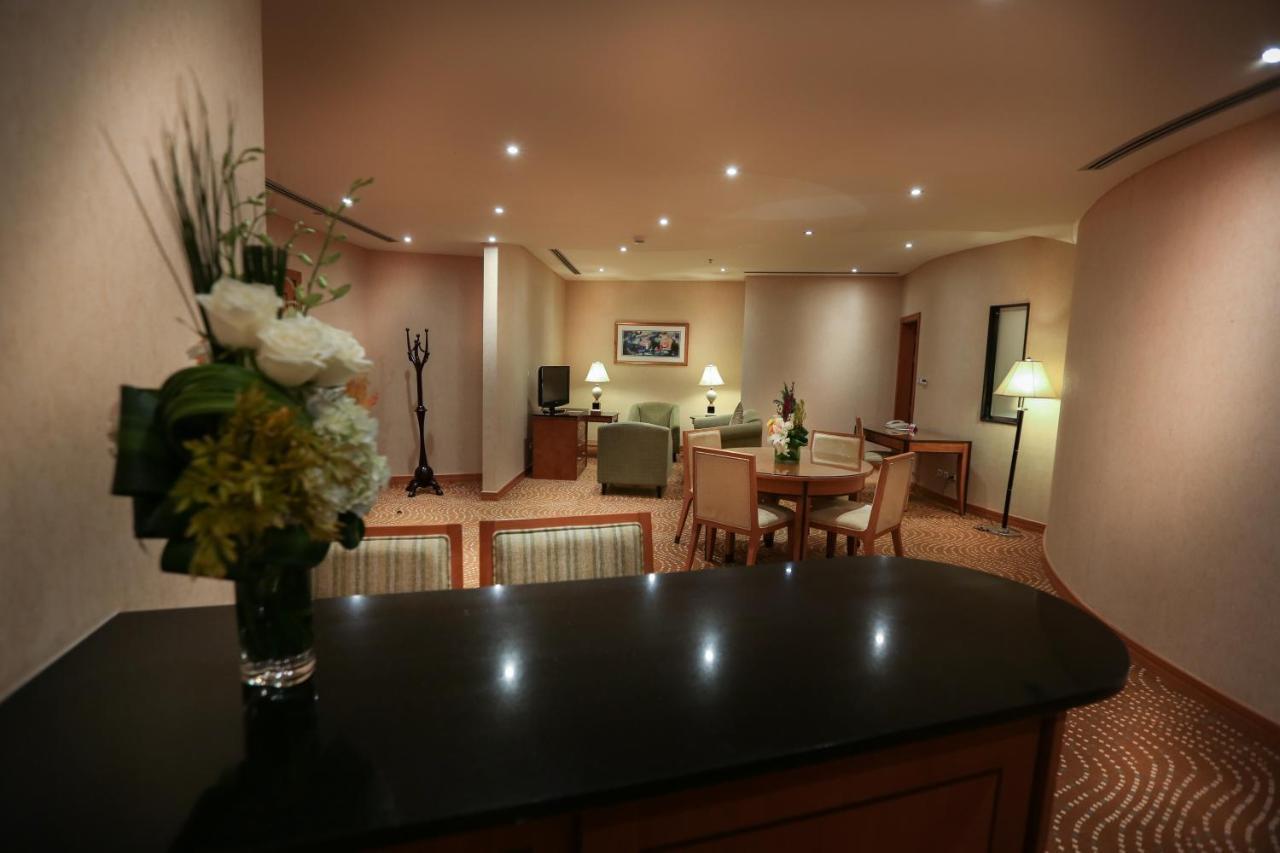 Eastyard Khobar Hotel - Formerly Ramada By Wyndham Khobar Exterior photo
