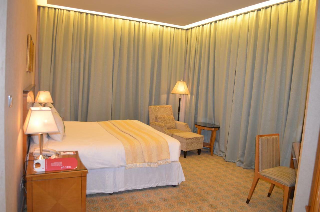 Eastyard Khobar Hotel - Formerly Ramada By Wyndham Khobar Exterior photo